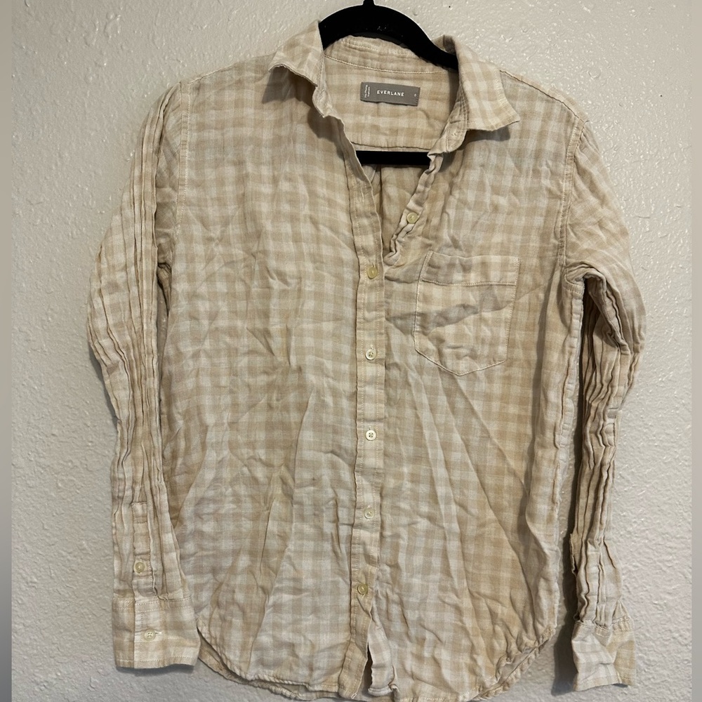 Everlane gingham button up. Size 0 (fits like a small IMO)